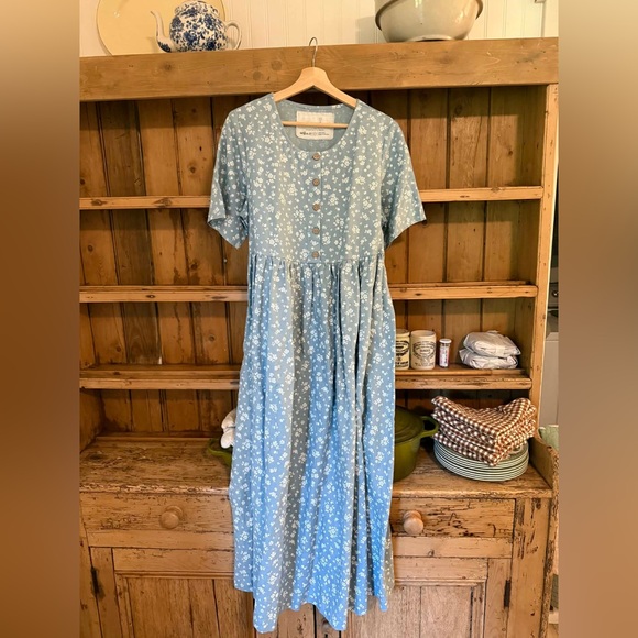 notPERFECTLINEN Dresses & Skirts - notPERFECTLINEN Maxi Mama in Azure Blooms